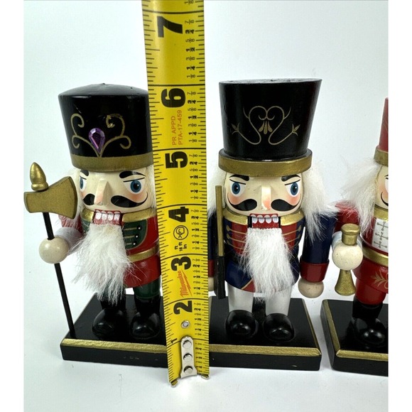 Lot Of 4 Merry Brite Nutcracker Wooden Figurines 6" Inches Tall - Picture 2 of 16
